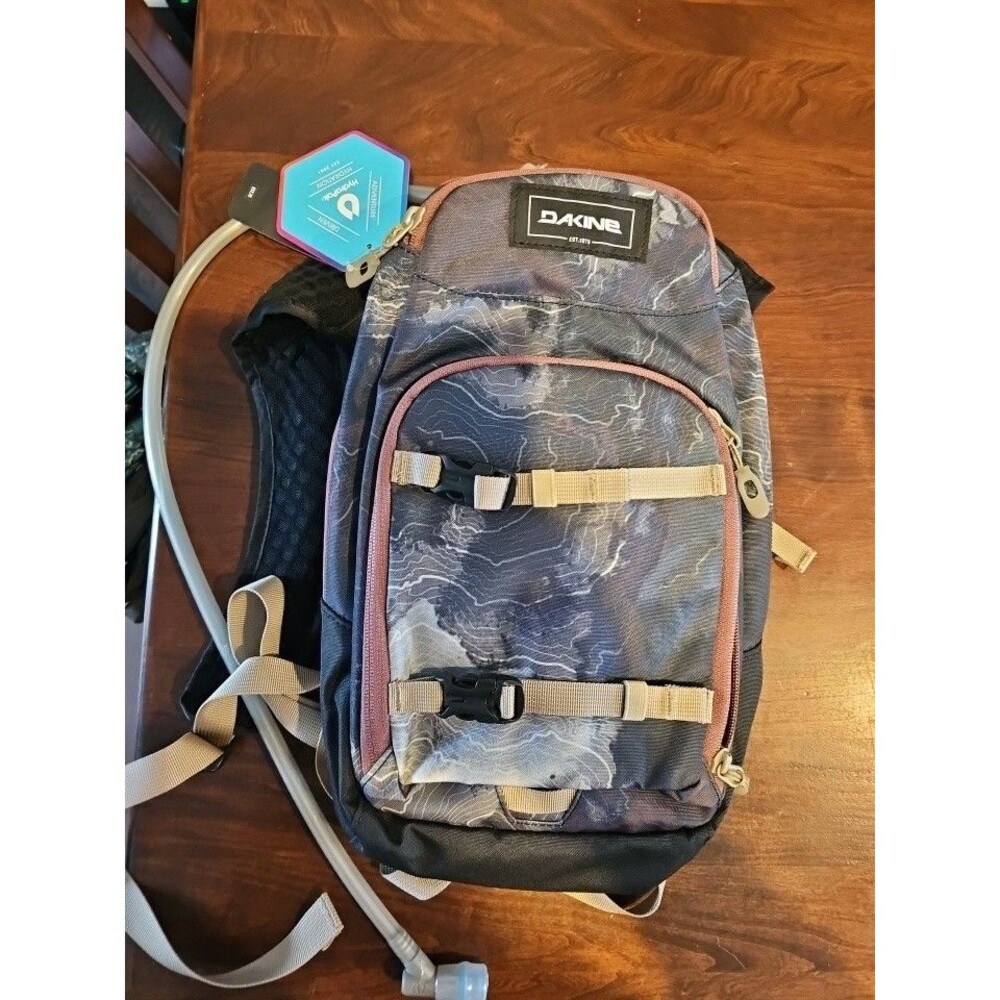 Dakine Women's Session 8L Hydration Pack Black HydraPak Compatible